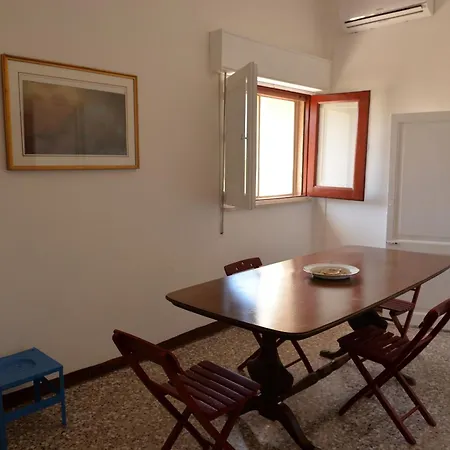 Holiday home Casa La Fineta Maruggio